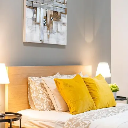Deluxe Kazincy In The Heart Of Apartamento *